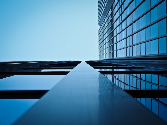 Structure